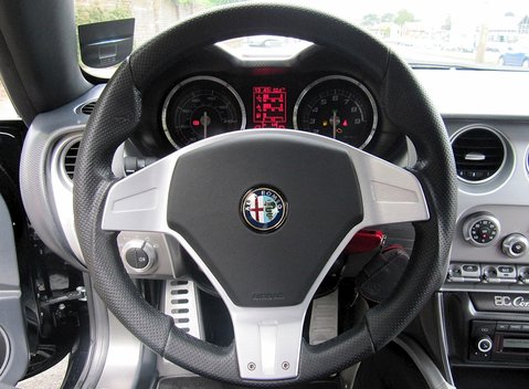 Alfa Romeo 8C Competizione 12