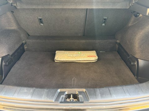 Nissan Qashqai 1.2 DIG-T N-Connecta SUV 5dr Petrol XTRON Euro 6 15