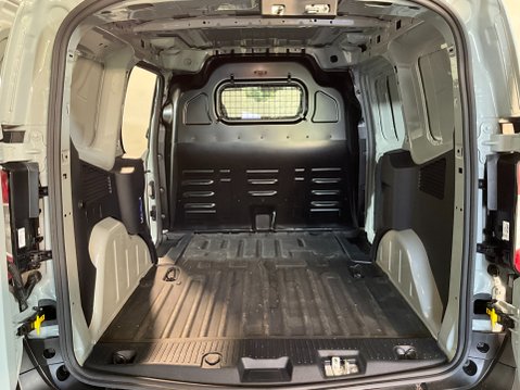 Ford Transit Courier 1.0 EcoBoost Active Auto SWB Euro 6 (s/s) 5dr 8