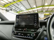 Toyota Corolla 1.8 VVT-h Design Touring Sports 5dr Petrol Hybrid CVT Euro 6 (s/s) (122 ps) 42