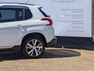 Peugeot 2008 E-HDI FELINE 6