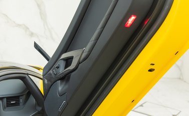 Lamborghini Aventador LP 700-4 ROADSTER 28