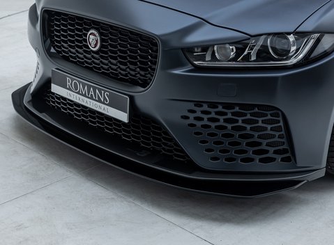 Jaguar XE SV PROJECT 8 35