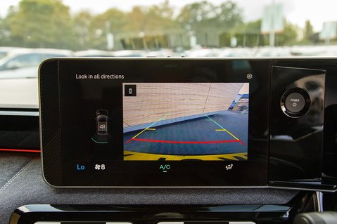 Renault 5 TECHNO E-TECH 28