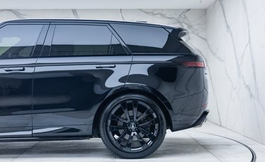 Land Rover Range Rover Sport P530 First Edition 37