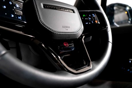 Land Rover Range Rover Sport SV EDITION ONE. FULL SATIN PPF. CARBON CERAMIC BRAKES. SLIDING PANO ROOF. 38