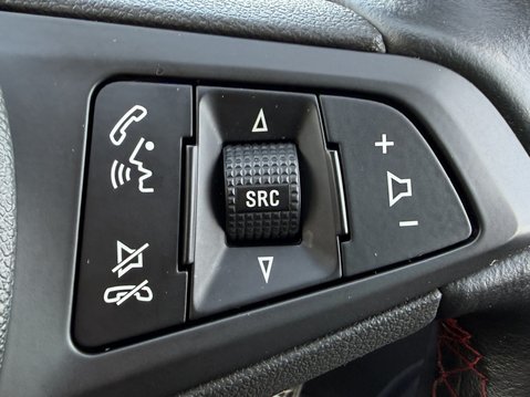 Vauxhall Corsa 1.4 SRi Nav 5dr 31