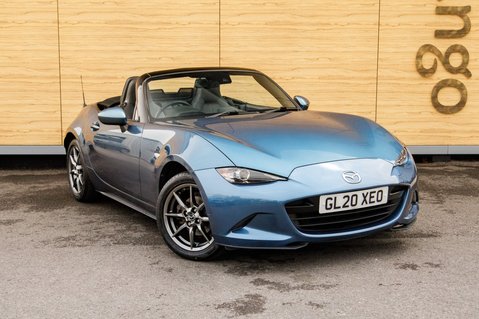 Mazda MX-5 SPORT 1