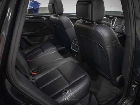 Porsche Macan 3.0 Macan S D Semi-Auto 4WD 5dr 16