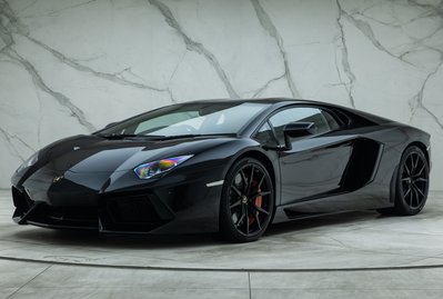 Lamborghini Aventador LP 700-4