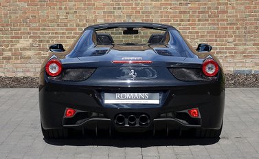 Ferrari 458 Spider 10
