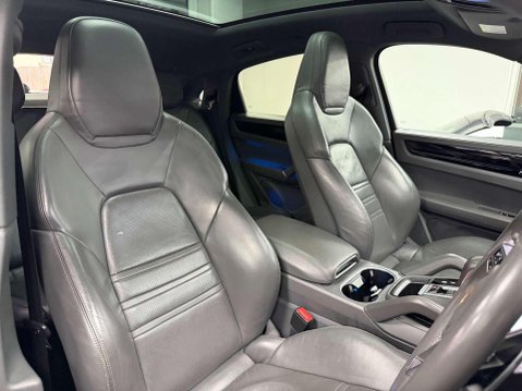 Porsche Cayenne 3.0T V6 Coupe 5dr Petrol TiptronicS 4WD Euro 6 (s/s) (340 ps) 28