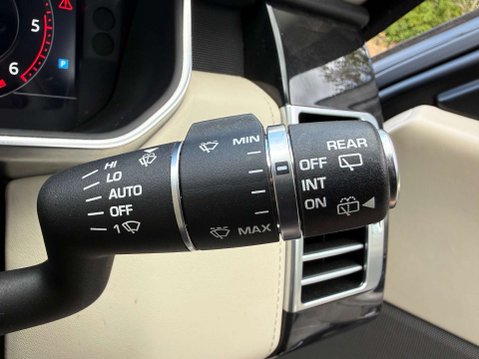 Land Rover Range Rover 4.4 Range Rover Autobiography SDV8 Auto 4WD 5dr 69