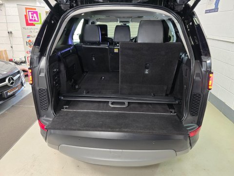 Land Rover Discovery 3.0 TD V6 HSE Luxury Auto 4WD Euro 6 (s/s) 5dr 12