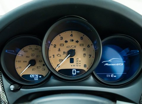 Porsche Macan GTS 22