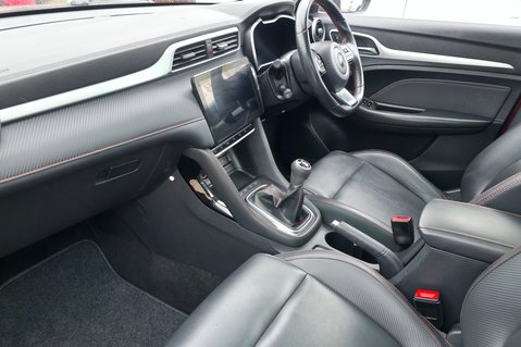 MG ZS EXCLUSIVE T-GDI.. MAIN DEALER SERVICE HISTORY.. STUNNING EXAMPLE 29