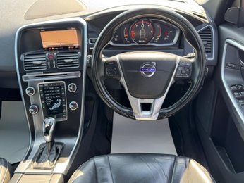 Volvo XC60 2.4 D5 R-Design Nav Auto AWD Euro 6 (s/s) 5dr