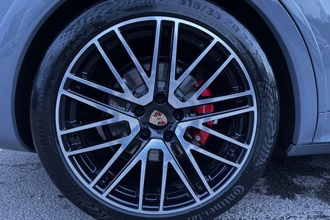 Porsche Cayenne V6 S E-HYBRID BLACK EDITION - PANORAMIC ROOF - AS NEW CONDITION 74