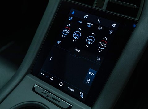 Porsche Taycan 4 CROSS TURISMO 15