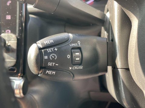 Citroen C3 1.2 PureTech Flair Euro 6 5dr 27
