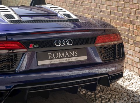 Audi R8 V10 Spyder 24