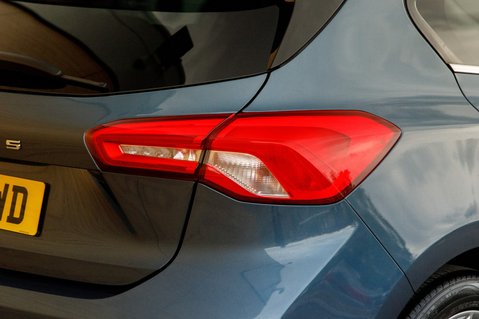 Ford Focus TITANIUM X 9