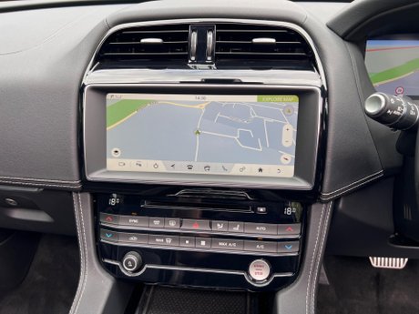 Jaguar F-Pace 2.0 D180 Chequered Flag Auto AWD Euro 6 (s/s) 5dr 88