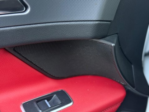 Jaguar XF 2.0d R-Sport Auto Euro 6 (s/s) 4dr 71