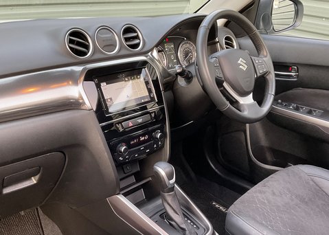 Suzuki Vitara SZ5 11