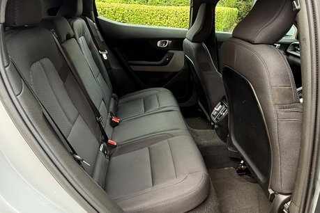 Polestar 2 BASE 33