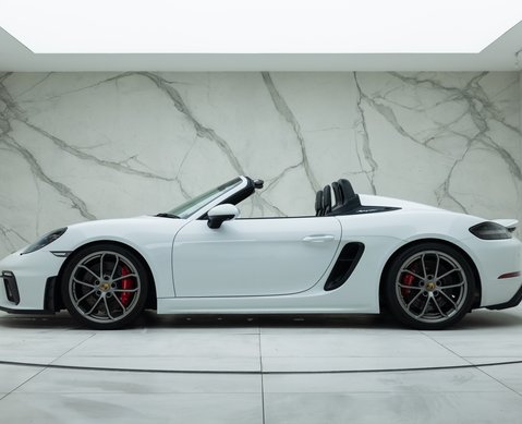 Porsche 718 SPYDER 