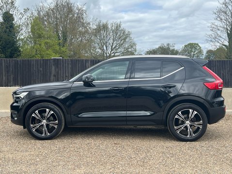 Volvo XC40 B4 INSCRIPTION PRO MHEV 6