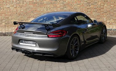 Porsche Cayman GT4 Clubsport 10