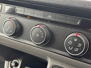 Volkswagen Crafter CR35 177 ps Tdi L2 H2 Trendline DSG Panel Van 17