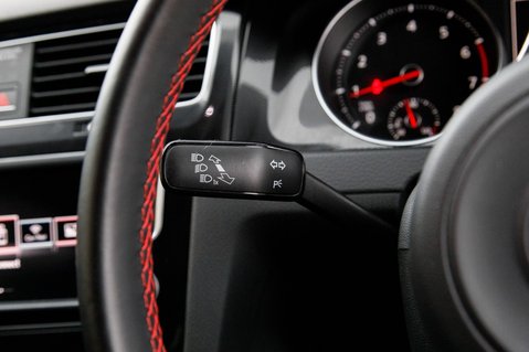 Volkswagen Golf GTI DSG 17