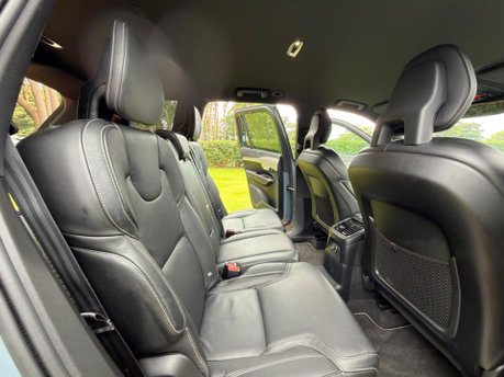 Volvo XC90 T8 TWIN ENGINE R-DESIGN AWD 12