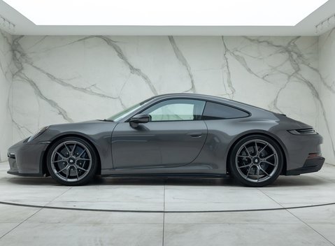 Porsche 911 GT3 TOURING (992) 5