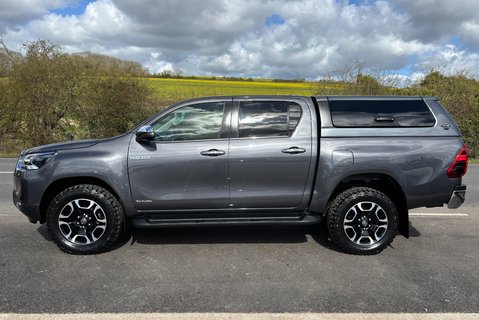 Toyota Hilux Invincible 4WD Auto 2.8 D-4D Double Cab Pickup - Pegasus Canopy 7