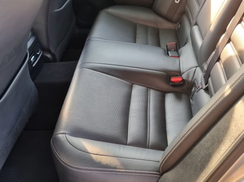 Lexus Is 300H PREMIER 31