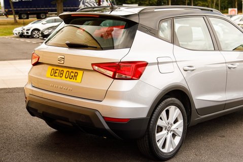 SEAT Arona TSI SE TECHNOLOGY 8