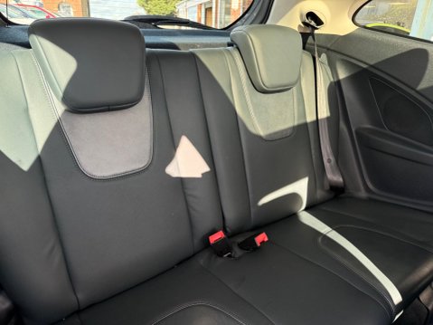 Ford Ka 1.2 Titanium Euro 5 3dr 21