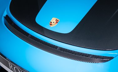 Porsche 911 GT2 RS Weissach (991) 32