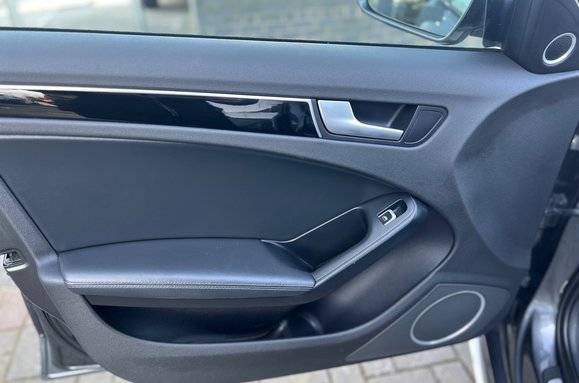 Audi A4 3.0 TDI QUATTRO BLACK EDITION AUTO 30