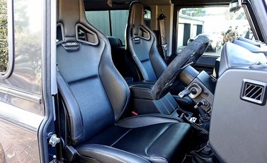 Land Rover Defender 90 Twisted T40 S 15