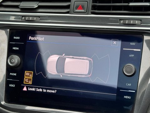 Volkswagen Tiguan 2.0 TDI R-Line Euro 6 (s/s) 5dr 19