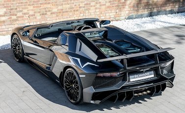 Lamborghini Aventador SV LP750-4 Roadster 5