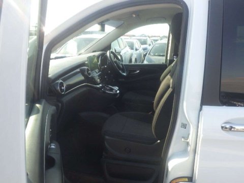 Mercedes-Benz V Class 2.2 V220d BlueTEC SE MPV 5dr Diesel G-Tronic+ Euro 6 (s/s) 7 Seat (163 ps) 12