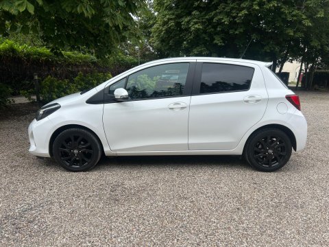 Toyota Yaris 1.33 Dual VVT-i Sport Euro 5 5dr Euro 5 4