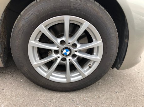BMW 3 Series 330E SE Automatic Hybrid 59000m Service History & Leather 29