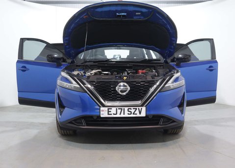 Nissan Qashqai 1.3 Qashqai Tekna+ DiG-T MHEV CVT 5dr 49